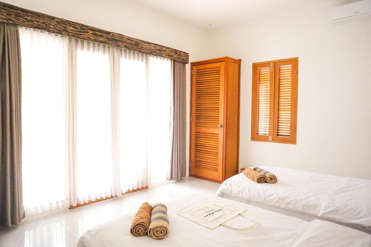 Ibludan Hotel Senggigi Ngoại thất bức ảnh