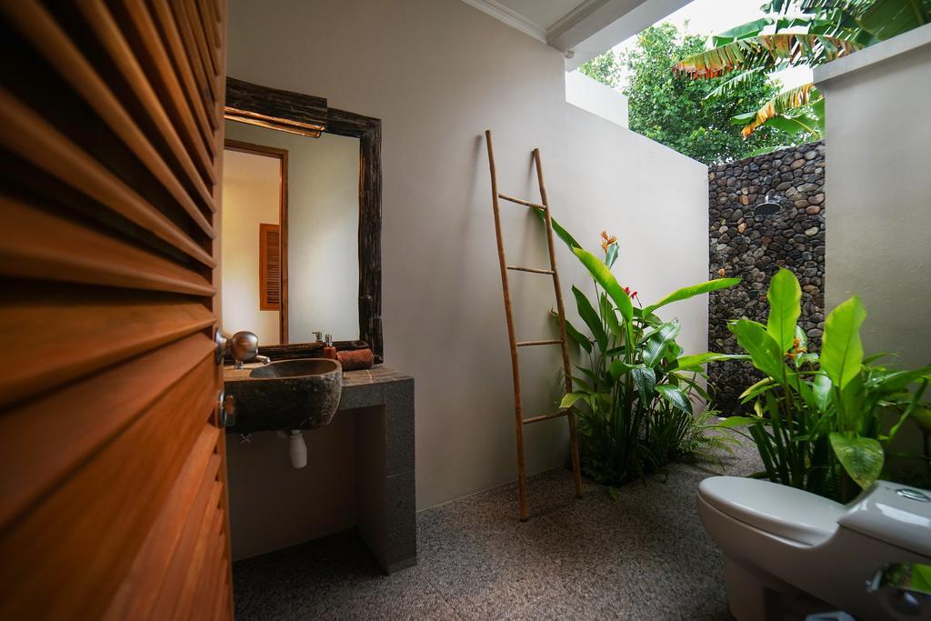 Ibludan Hotel Senggigi Ngoại thất bức ảnh